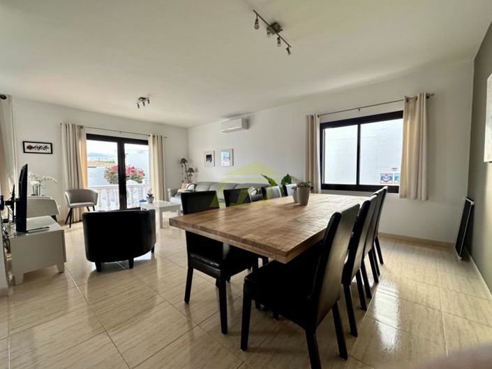 Image No.6-4 Bed Villa for sale