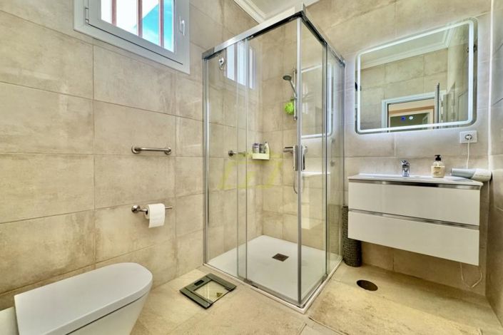 Image No.14-3 Bed Villa for sale