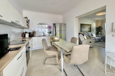 Beautifully renovated 3 bedroom villa with enclosed garage, large plot and stunning views