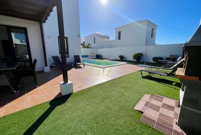 Image No.19-2 Bed Villa for sale