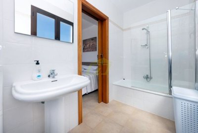 Playa Blanca gated gem with balcony views & private pool