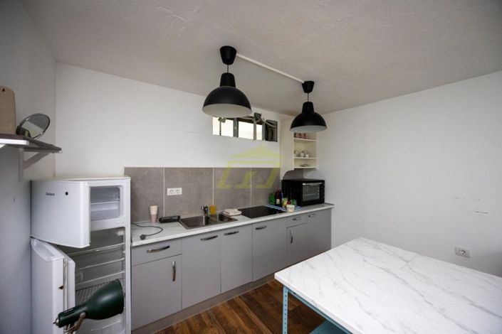 Image No.14-4 Bed Commercial for sale