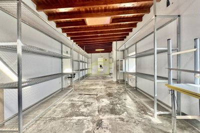 An expansive estate offering space, flexibility and long-term value