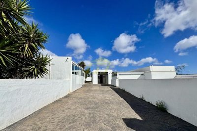 An expansive estate offering space, flexibility and long-term value