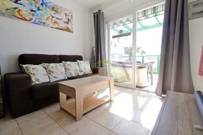 Modern first floor apartment with sea, pool and mountain views