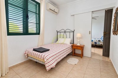 Wonderful detached property with private plot close to the beach in Puerto del Carmen