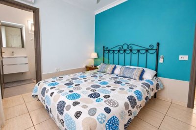 Wonderful detached property with private plot close to the beach in Puerto del Carmen