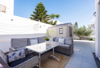 Exclusive Ground Floor Apartment Just 5 Minutes from the Beach in Puerto del Carmen