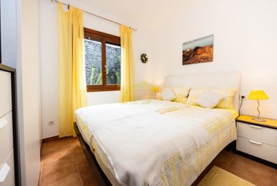 3 bedroom sea view villa with private pool & jacuzzi – walking distance to Marina Rubicón