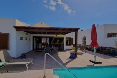 3 bedroom sea view villa with private pool – walking distance to Marina Rubicón