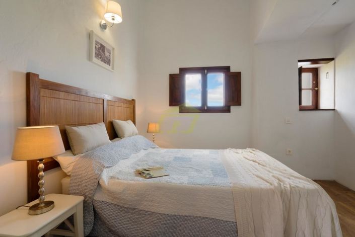 Image No.28-4 Bed Villa for sale