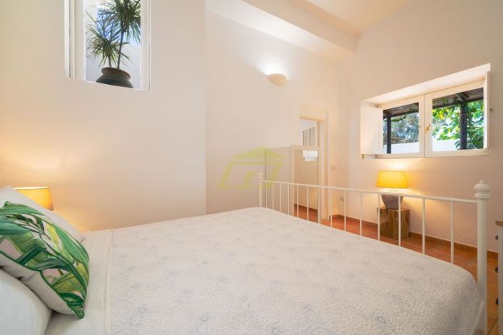 Image No.9-4 Bed Villa for sale