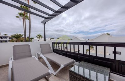 Apartment in a sought after complex with communal swimming pools and onsite facilities in Costa Teguise