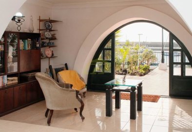 Front Line 3 bedroom villa in Puerto del Carmen