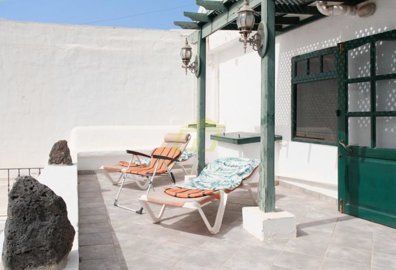 Front Line 3 bedroom villa in Puerto del Carmen