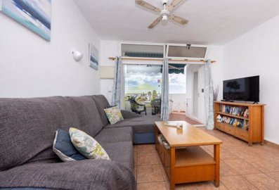 Prime Location 1 Bed with Ocean Views in Puerto del Carmen