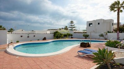 Ground floor 2 Bedroom apartment in Puerto del Carmen
