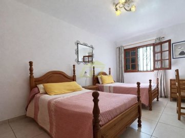 Ground floor 2 Bedroom apartment in Puerto del Carmen