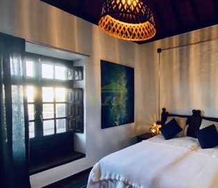 Stunning 7 Room Luxury Villa/Hotel with Heated Pool and Attached Buildable Plot