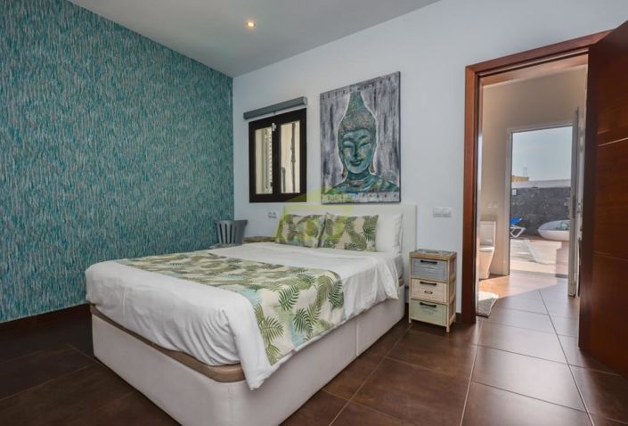 Image No.11-6 Bed Villa for sale