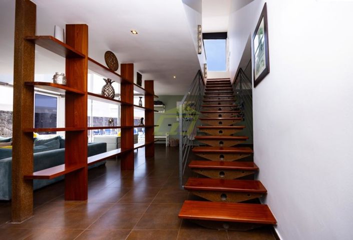 Image No.16-6 Bed Villa for sale