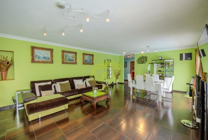 Image No.2-4 Bed Villa for sale