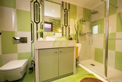 Spacious villa with private pool and guest apartment in Yaiza