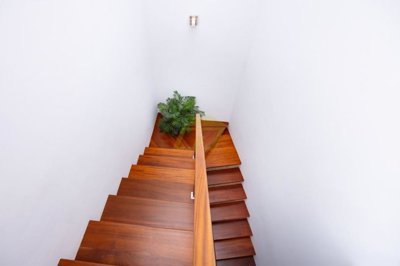 Semi detached property surrounded by beautiful landscapes & vineyards