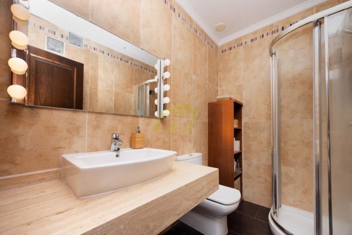 Image No.16-Villa de 3 chambres à vendre à Uga