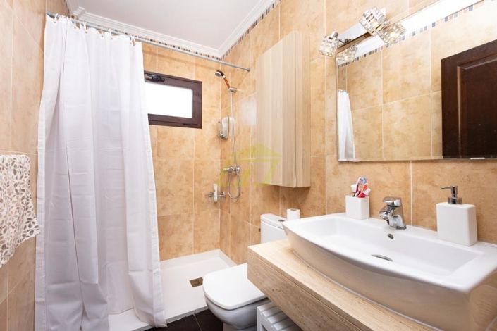 Image No.18-3 Bed Villa for sale