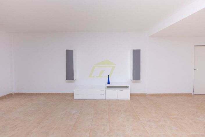 Image No.26-Villa de 3 chambres à vendre à Uga