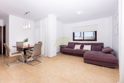 Semi detached property surrounded by beautiful landscapes & vineyards