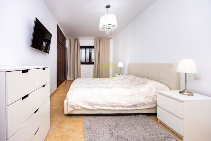 Image No.9-3 Bed Villa for sale