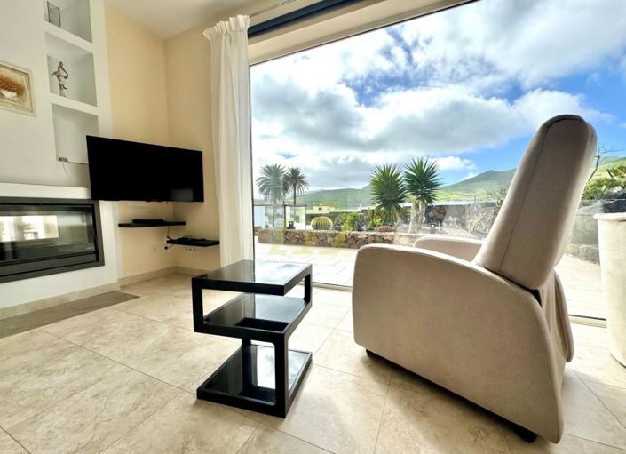 Image No.10-3 Bed Villa for sale