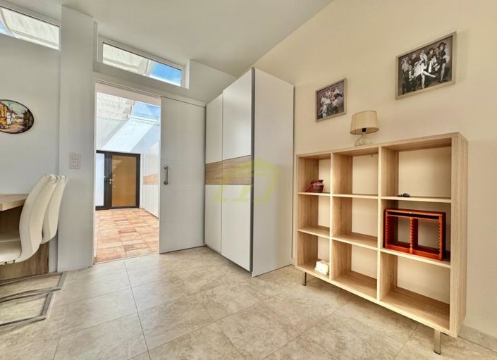 Image No.21-3 Bed Villa for sale