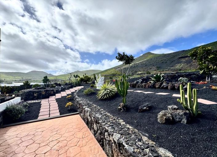 Image No.29-3 Bed Villa for sale