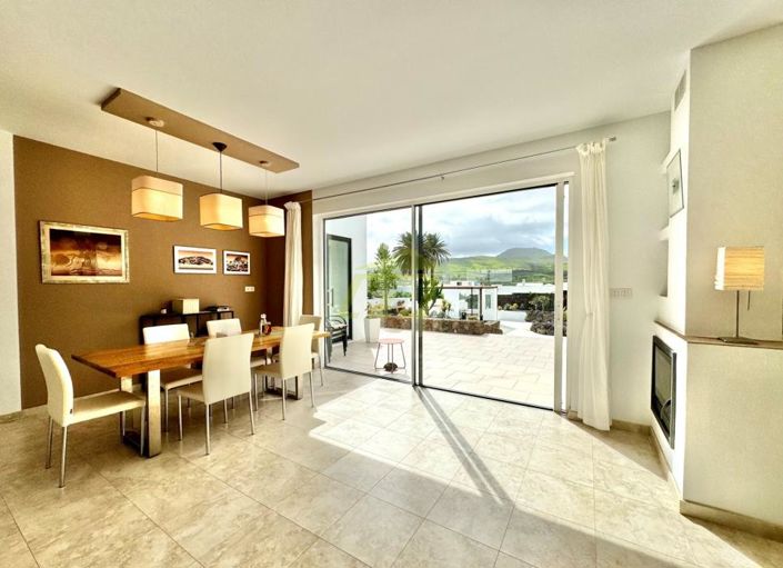 Image No.6-3 Bed Villa for sale