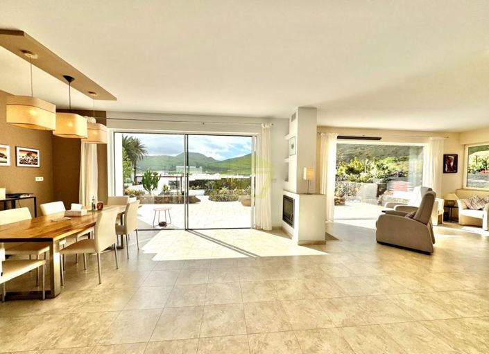 Image No.7-3 Bed Villa for sale