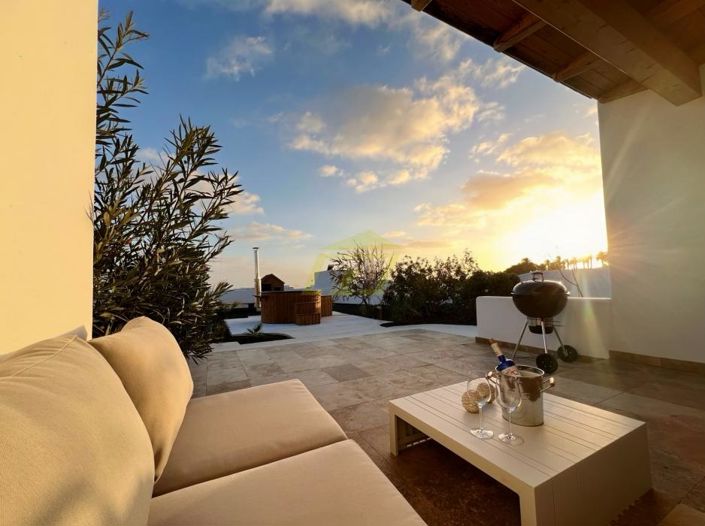 Image No.10-3 Bed Villa for sale