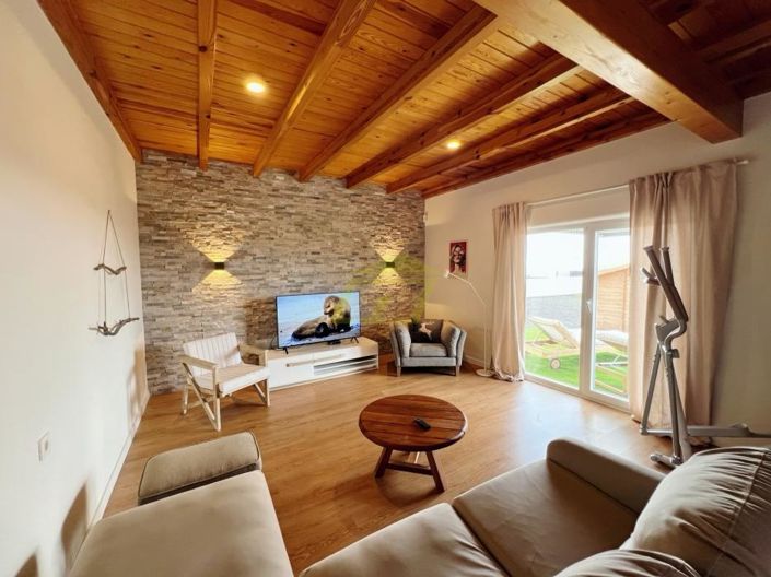 Image No.11-3 Bed Villa for sale