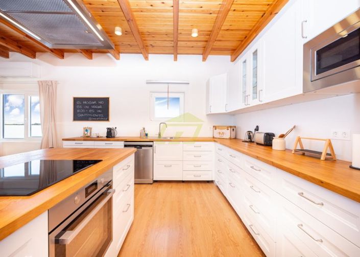 Image No.18-3 Bed Villa for sale