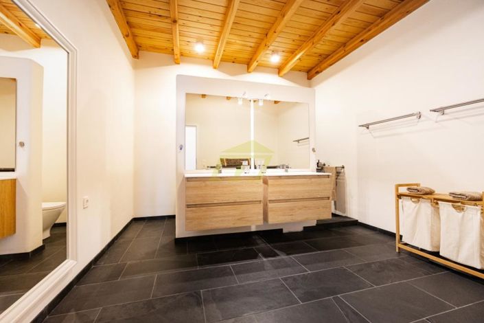 Image No.24-3 Bed Villa for sale