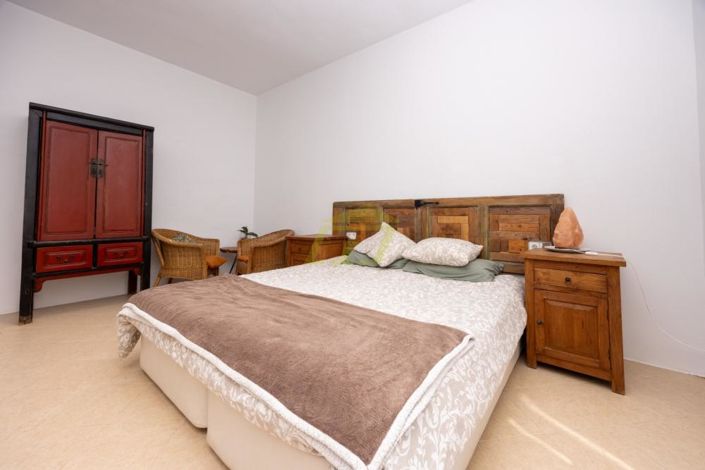 Image No.16-5 Bed Bungalow for sale