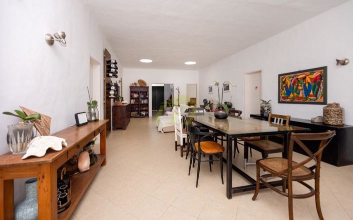 Image No.8-5 Bed Bungalow for sale