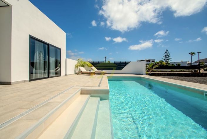 Image No.14-3 Bed Villa for sale