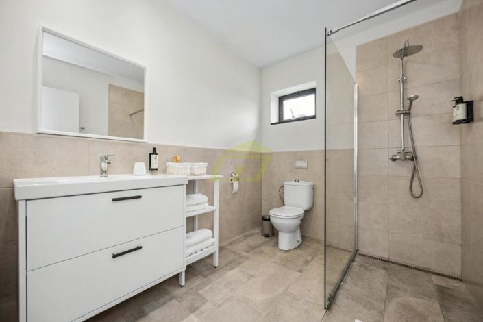 Image No.18-3 Bed Villa for sale