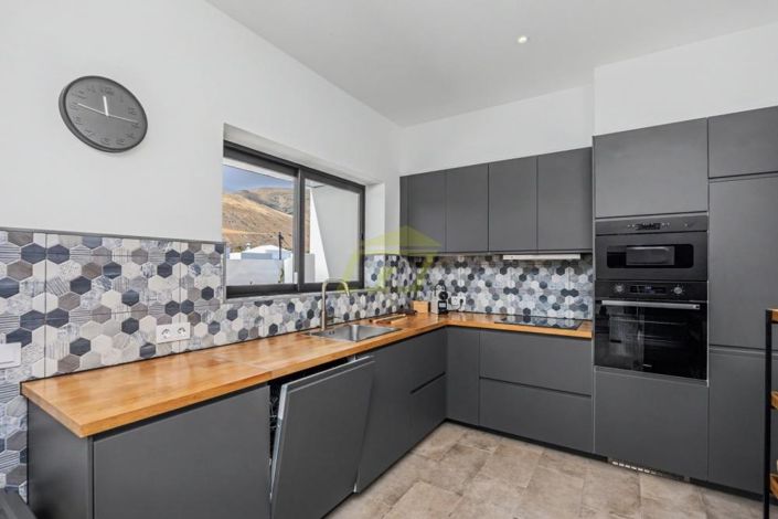 Image No.3-3 Bed Villa for sale