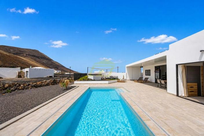 Image No.4-3 Bed Villa for sale