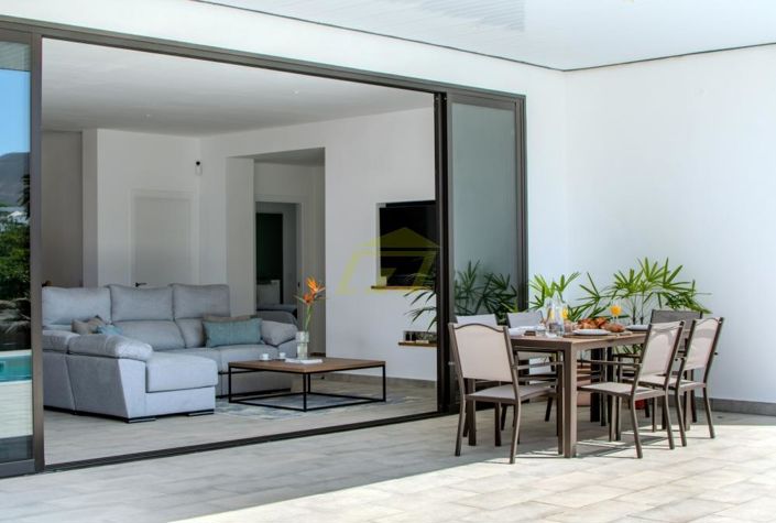 Image No.5-3 Bed Villa for sale