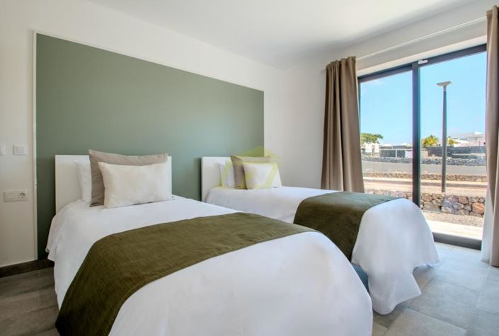 Image No.8-3 Bed Villa for sale